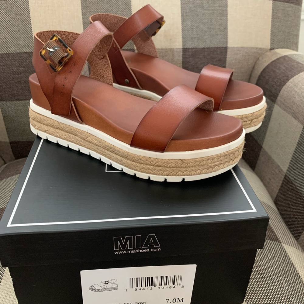 Mia wedge sandals